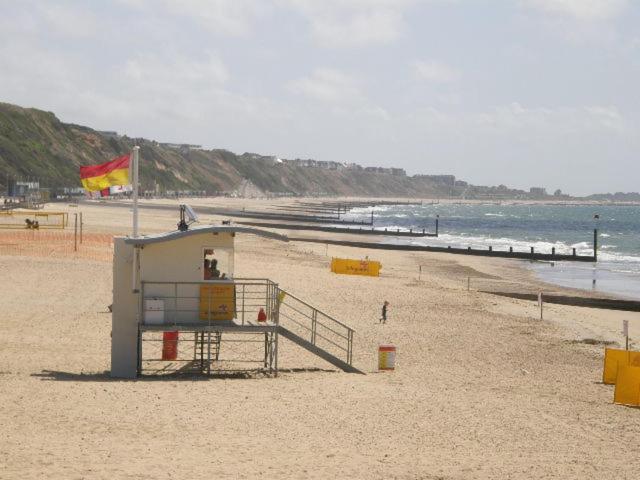 Lazy Days Lägenhet Bournemouth Exteriör bild